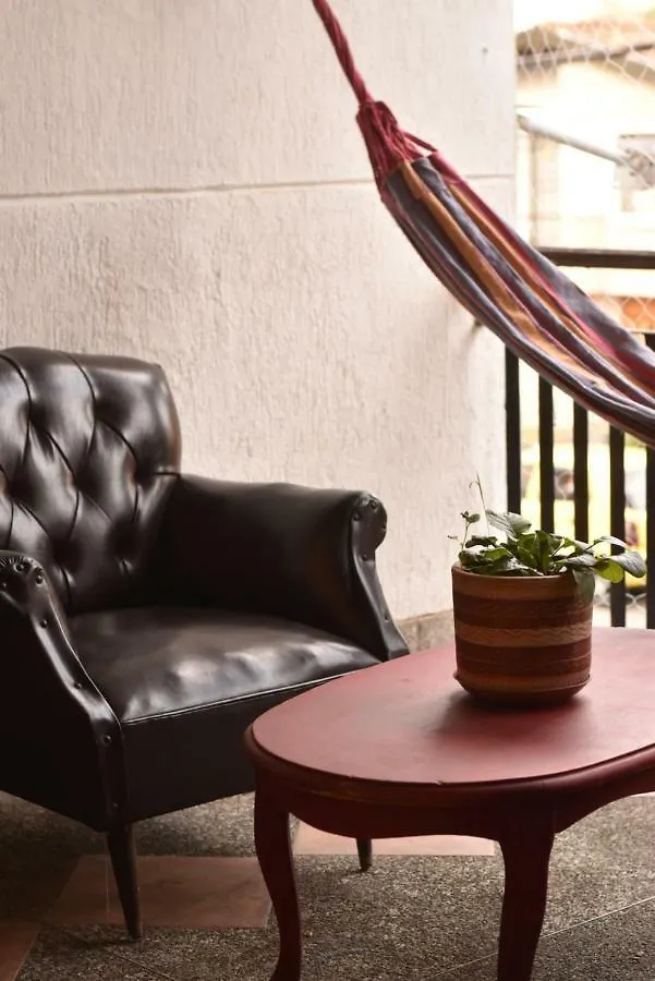 Hostal Casa Cliche Albergue Medellín Colombia