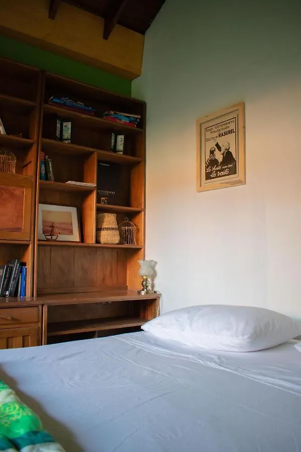 Casa Cliche Hostel Medellin Colombia